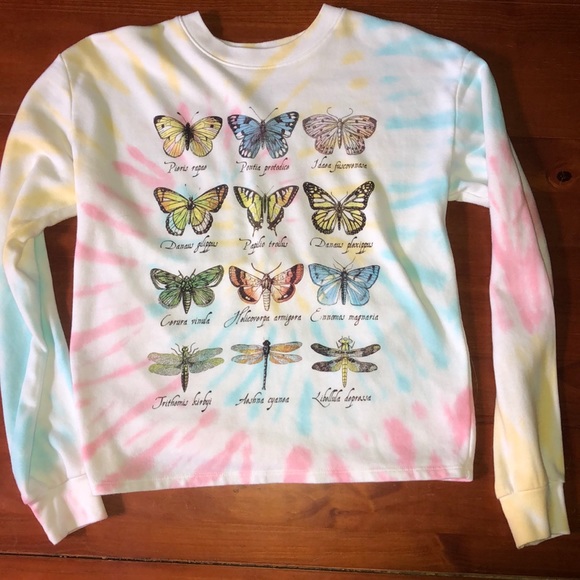 Freeze Tops - 📦 DONATED 📦 FREEZE 🦋 Tie-Dye Sweatshirt